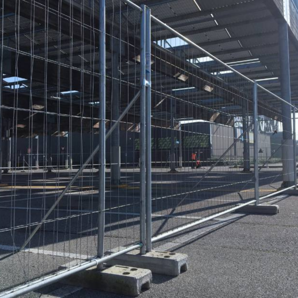 reta da cantiere noleggiata da Marazzi